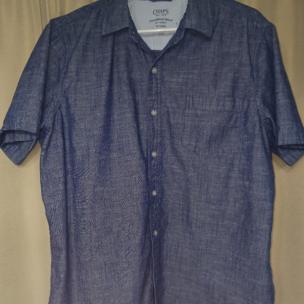 Mens XL Chaps button down Blue SS shirt